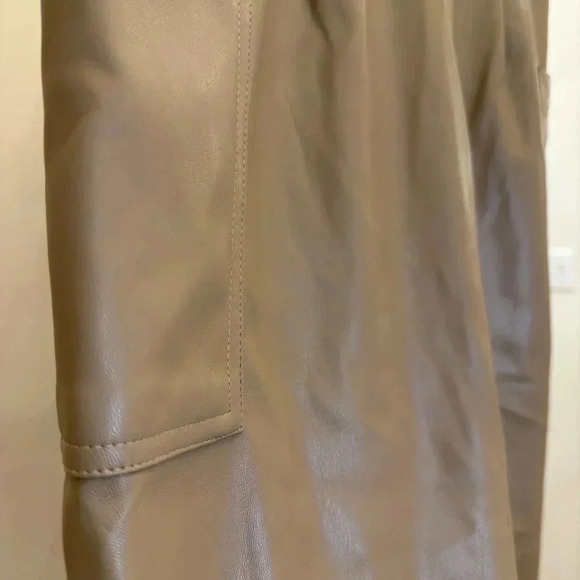 Laundry by Shelli Segal Women's Tan Pencil Skirt  M Knee Length Vegan Leather - Picture 9 of 12
